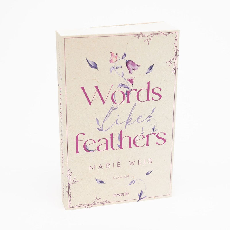 Words Like Feathers (Innenansicht)