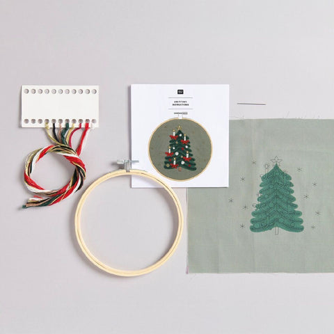 Stickpackung Vorgezeichnet, Weihnachtsbaum