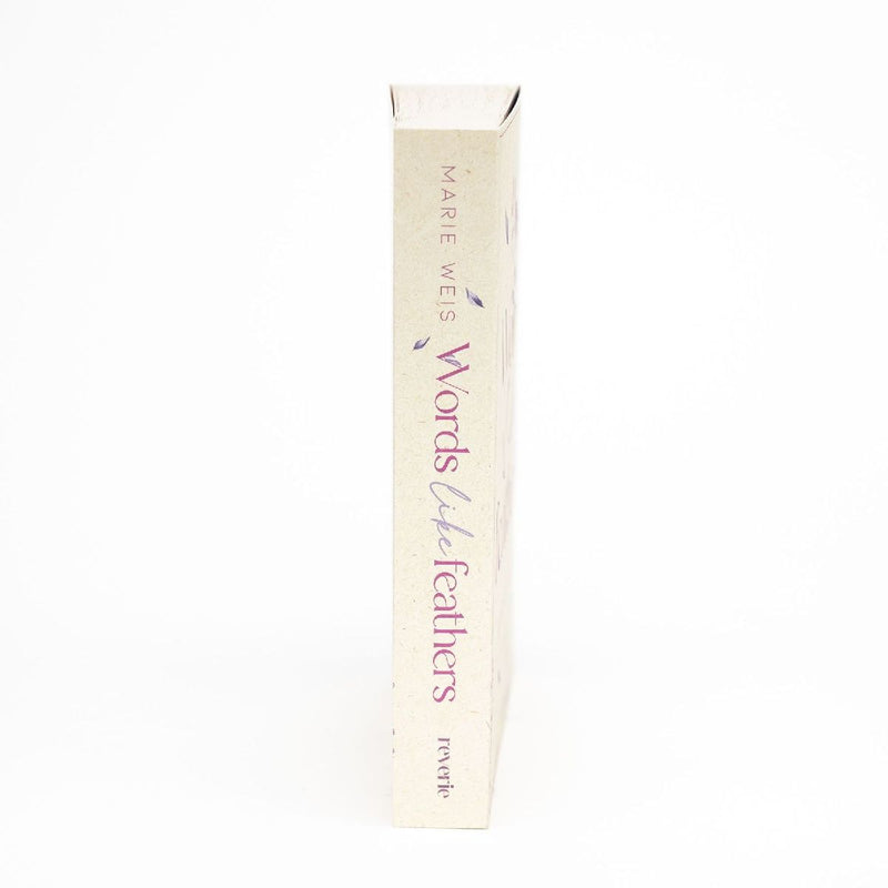 Words Like Feathers (Innenansicht)