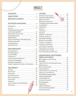 Bäuerinnen backen traditionelles Festgebäck