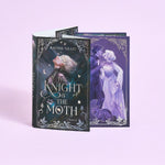 The Knight and the Moth (Innenansicht)