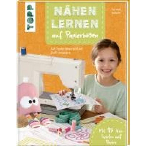 Nähen lernen auf Papierbögen