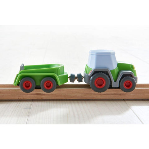 Kullerbü -  Traktor mit Anhänger