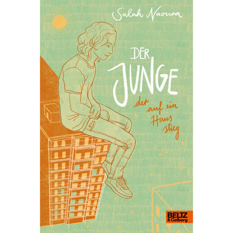 Der Junge, der auf ein Haus stieg