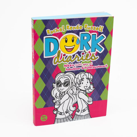 DORK Diaries, Band 11: Nikkis (nicht ganz so) fabulöser Schüleraustausch