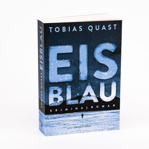Eisblau