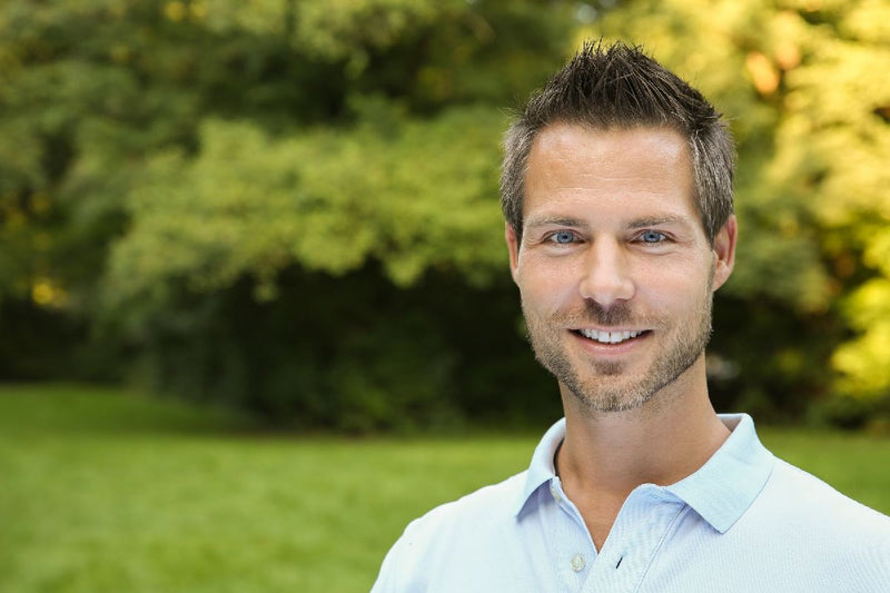 50 Workouts gegen Schulter- und Nackenschmerzen (Autorenfoto)