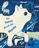 Mit Katze durch die Nacht